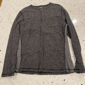 LIKE NEW CALVIN KLEIN LONG SLEEVE